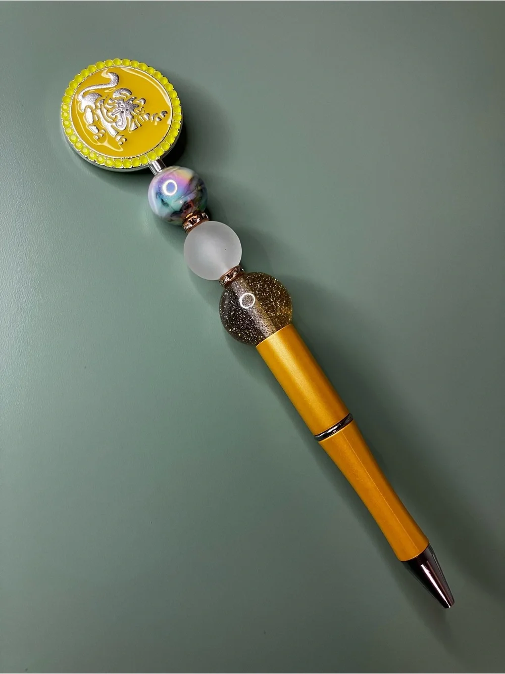 Leo Zodiac Lion Medallion Handmade Beaded Pen
